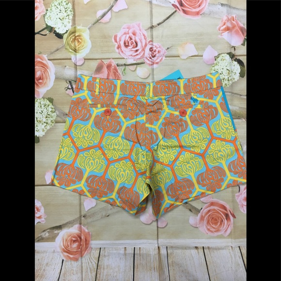 Tracy Negoshian pat shorts yellow 10 NWT SOLD - Picture 2 of 2